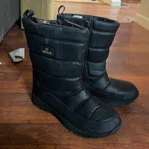 Men’s snow boots